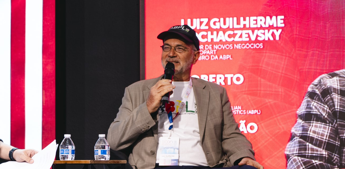 Domine a logística internacional com as estratégias de quem atua há 40 anos no COMEX