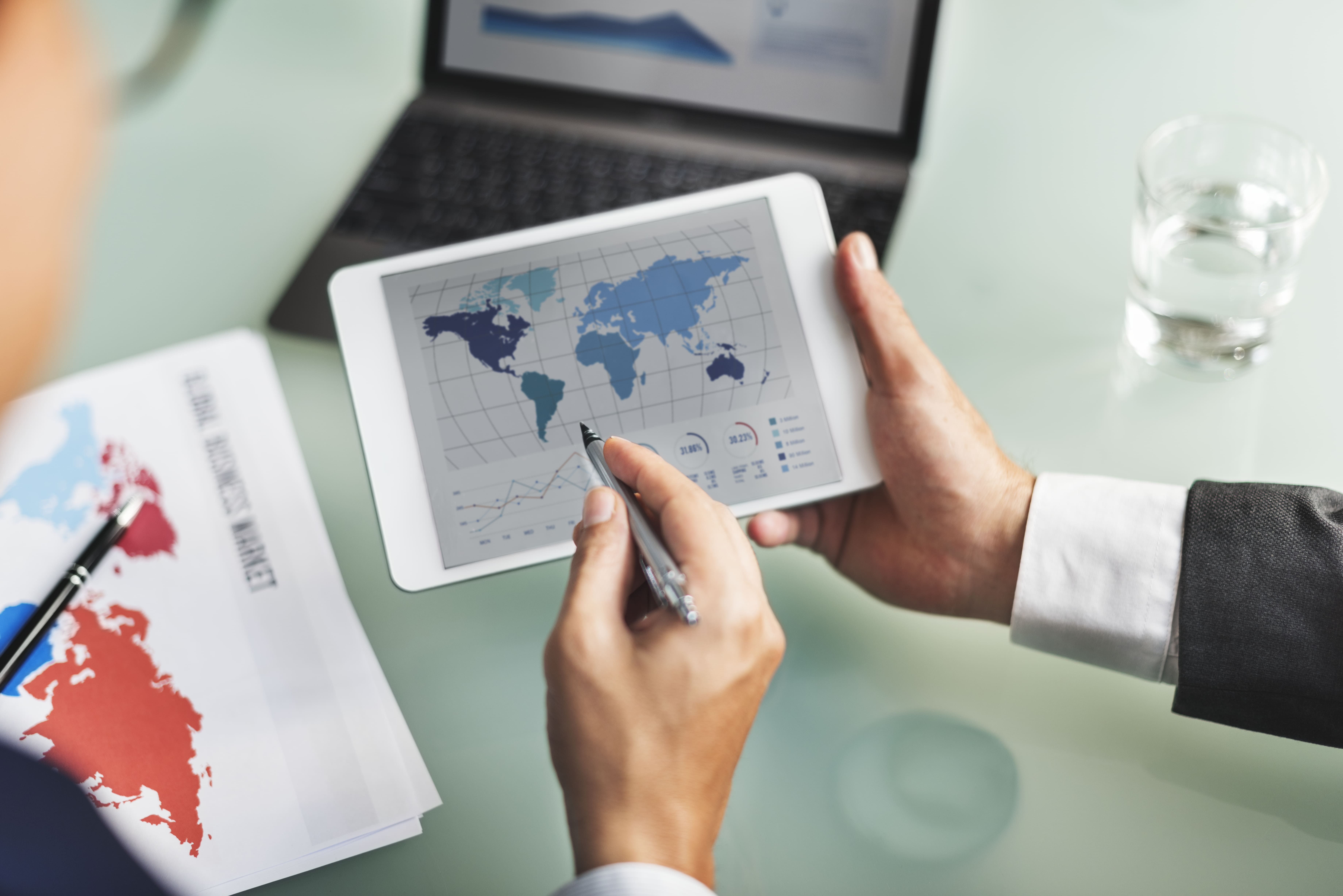 Por que copiar modelos corporativos gera falha estratégica nos Estados Unidos