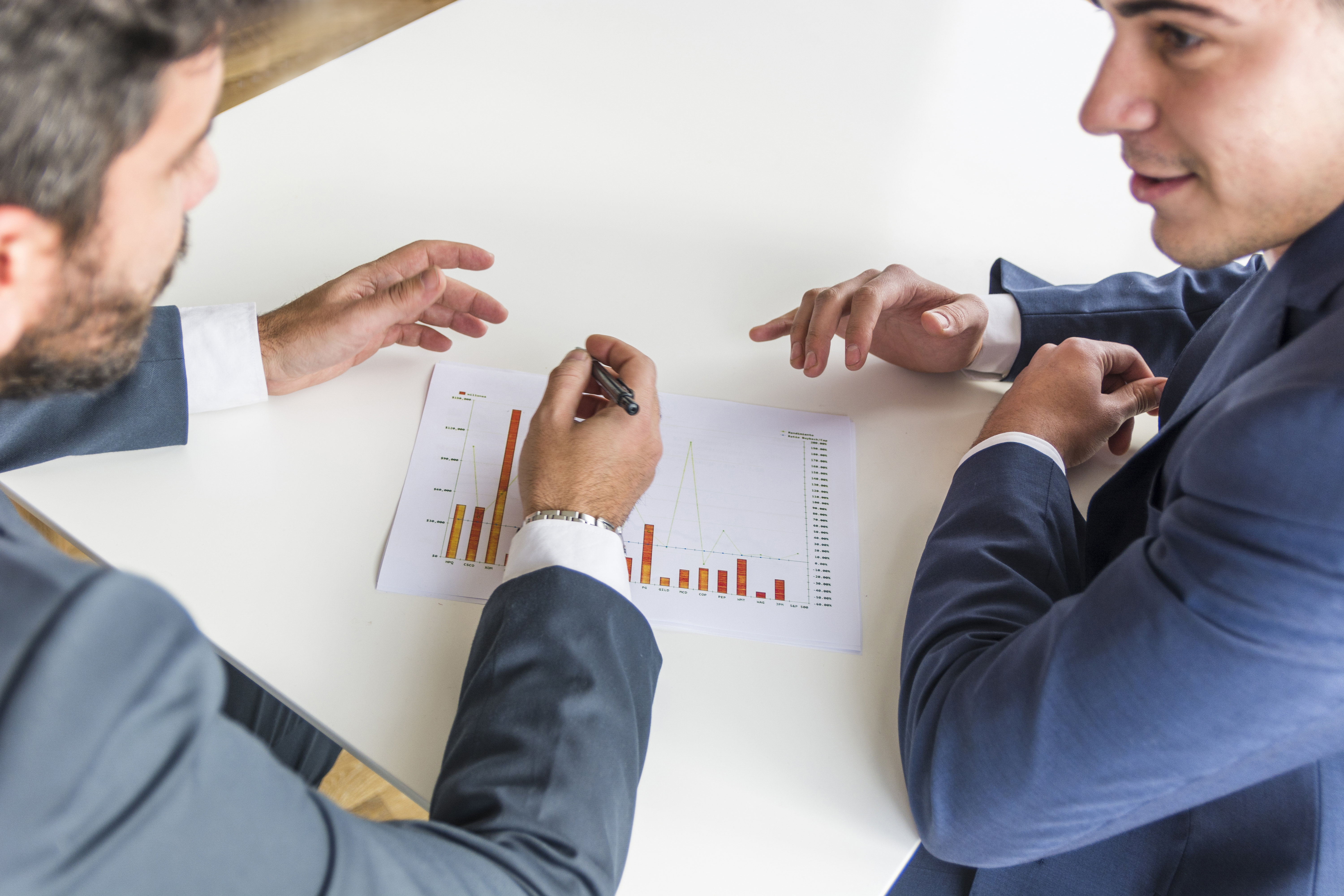 Seguro com benefícios em vida salva o capital de negócios durante tragédias imprevisíveis